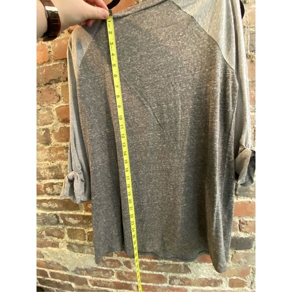 IOWA HAWKEYES Gold Glitter, Gray Cut-out Baseball 3/4 Sleeve T-Shirt Gameday Cou - Picture 9 of 10